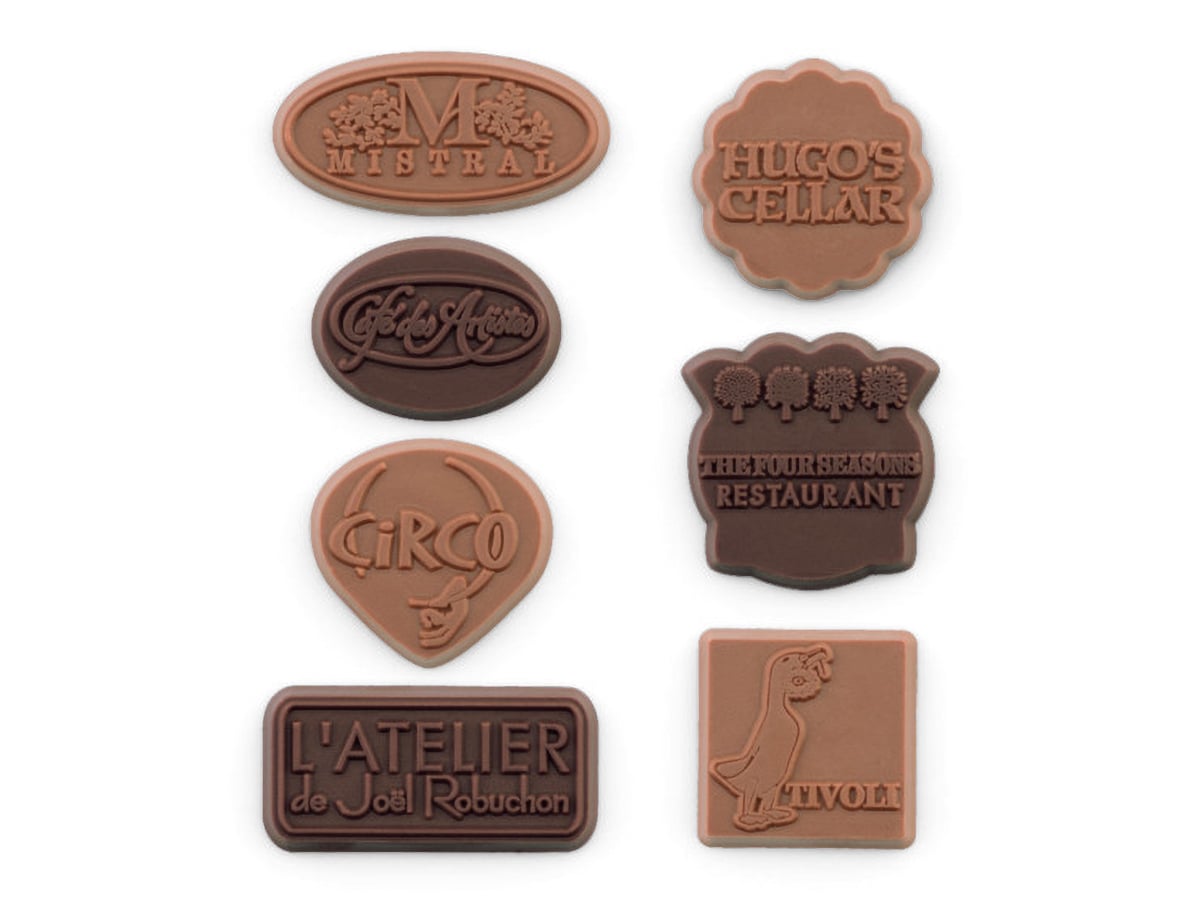 5400 Custom Chocolate Restaurant & Dessert Topper