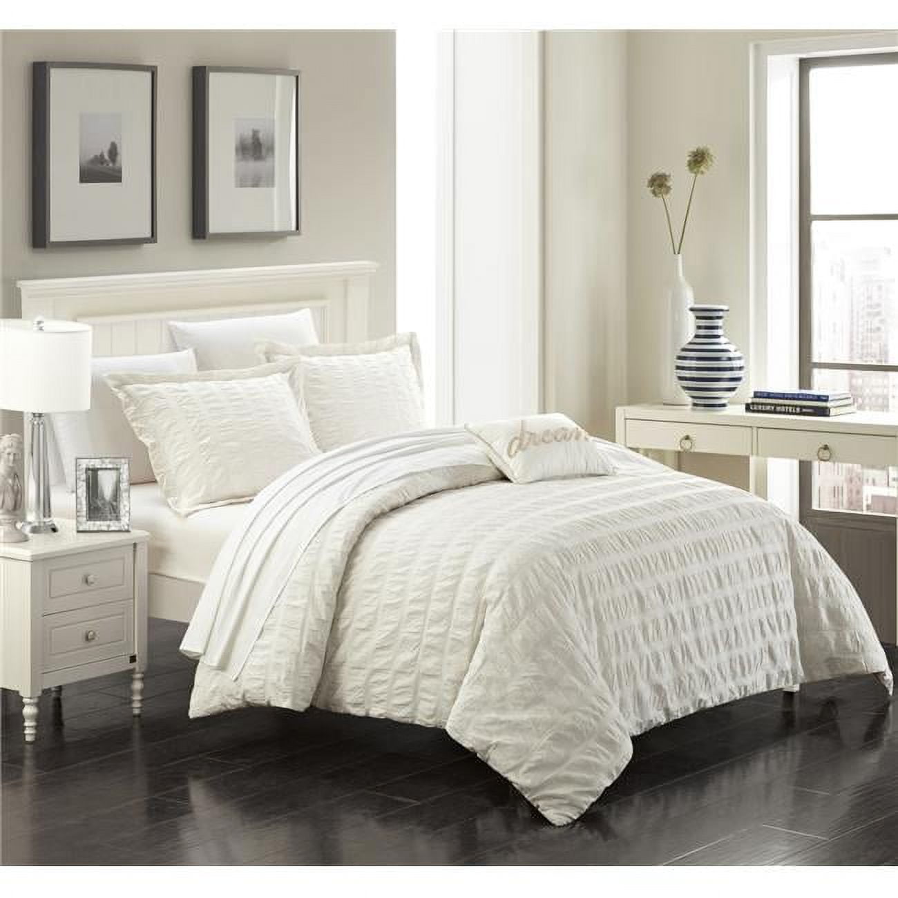 DS3116 Amarillo Duvet Cover Set - King Size, White - 4 Piece -  Chic Home, CH55517