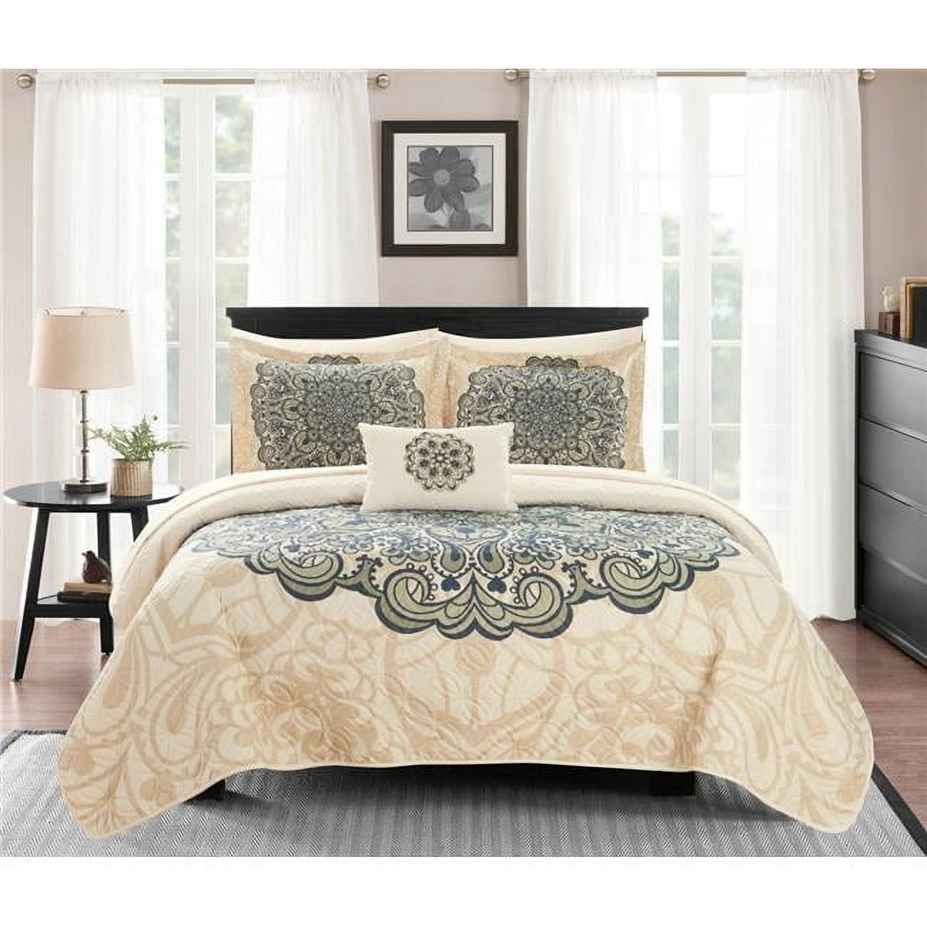 Picture of   Faiza 3 Piece Reversible Quilt Coverlet Set Large Scale Boho Inspired Medallion Paisley Print Design Bedding - Decorative Pillow Sham Included&#44; Twin & Twin Extra Large - Beige&#44; Olive & Taupe