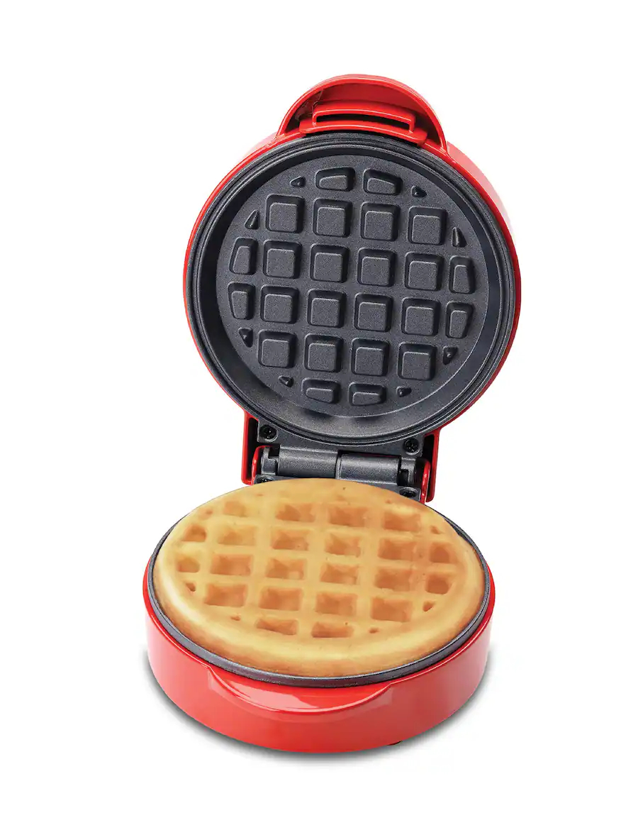 BC-4888R Mini Waffle Maker with 550W Compact Kitchen Appliance - Red