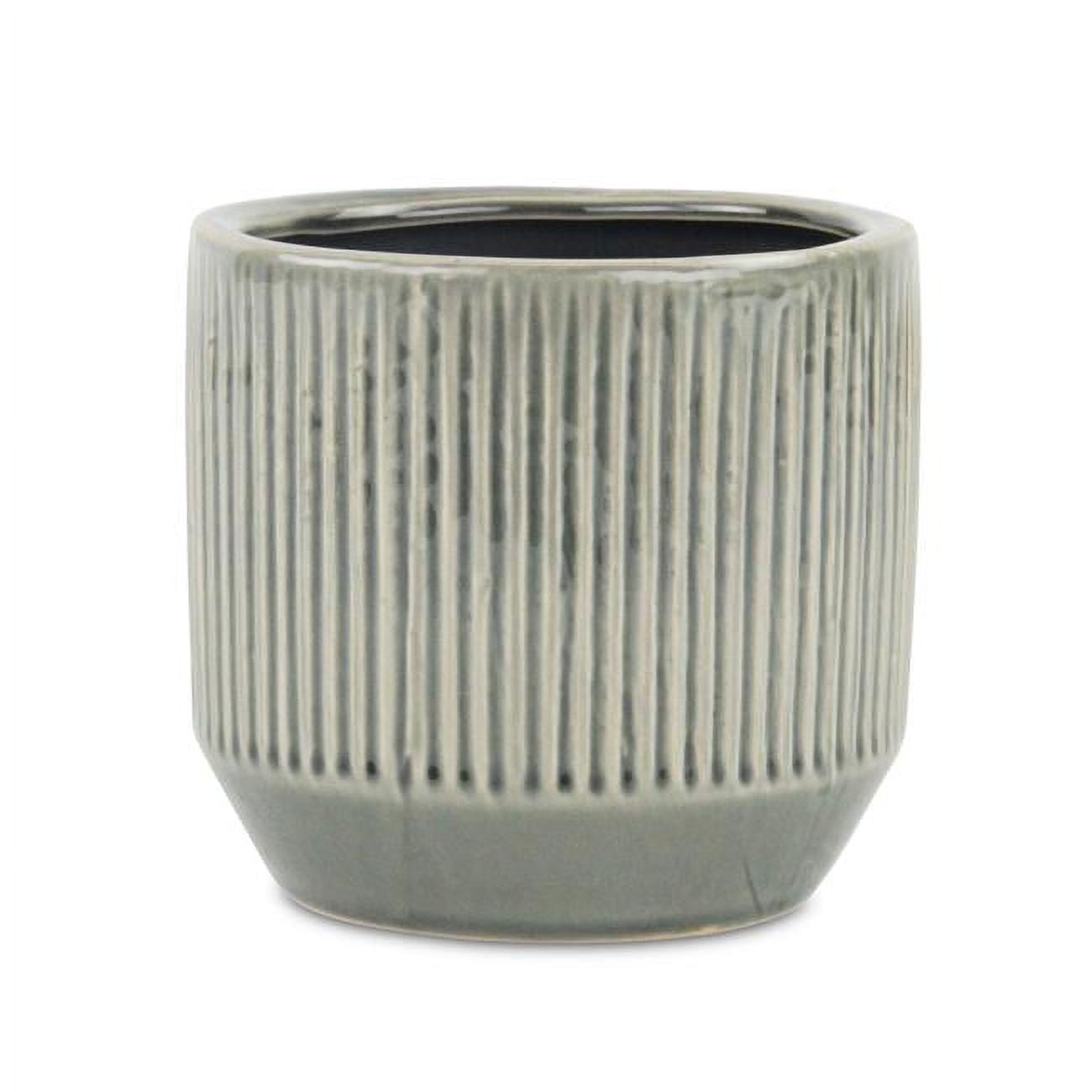 5.5 x 5.25 x 4 in. Ruffled Ridge Pot, Gray