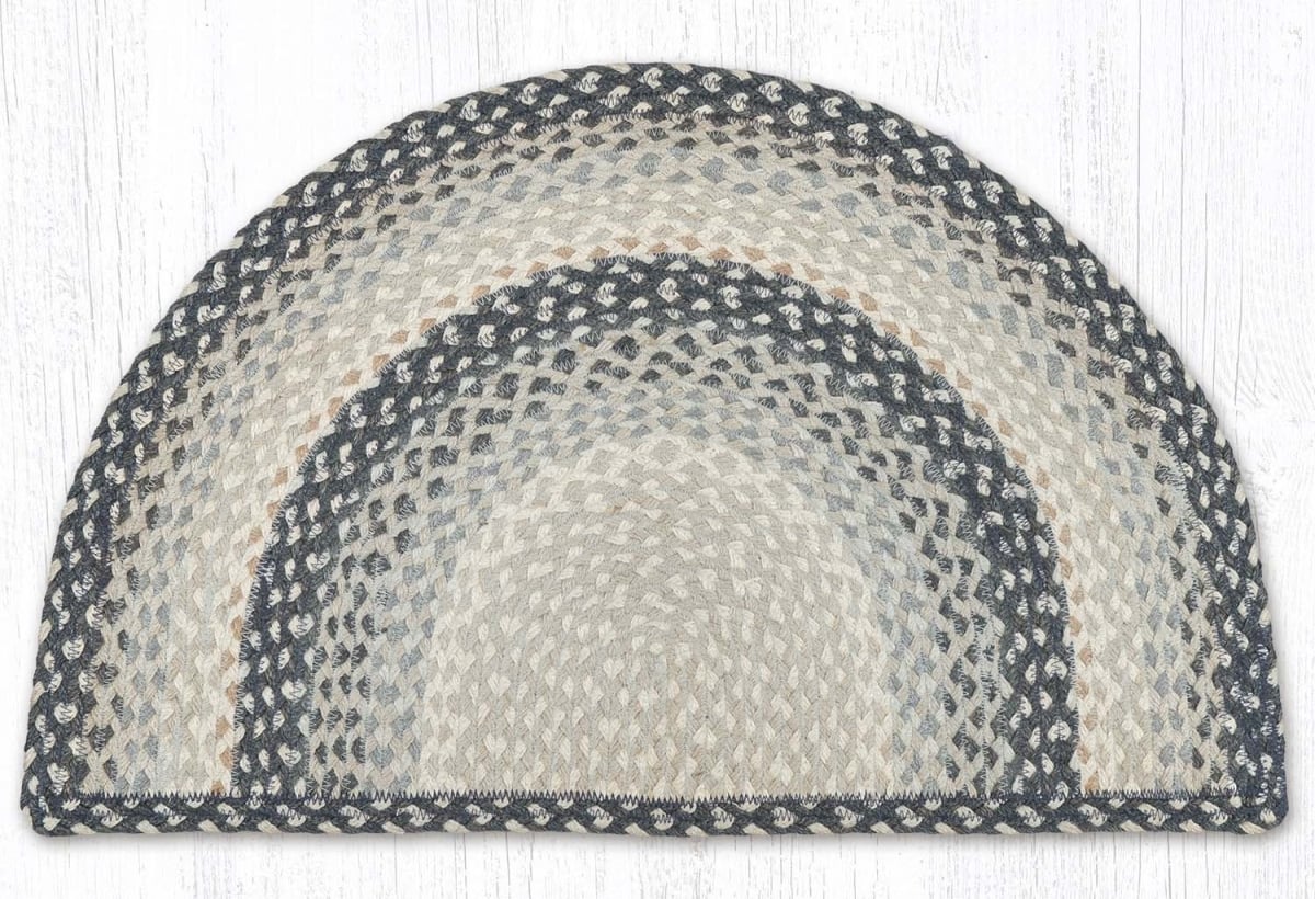 32-SM890 18 x 29 in. Gray, Sand & Ivory Braided Small Slice Rug