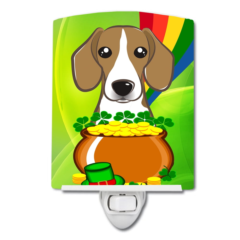 BB1983CNL Beagle St. Patricks Day Ceramic Night Light