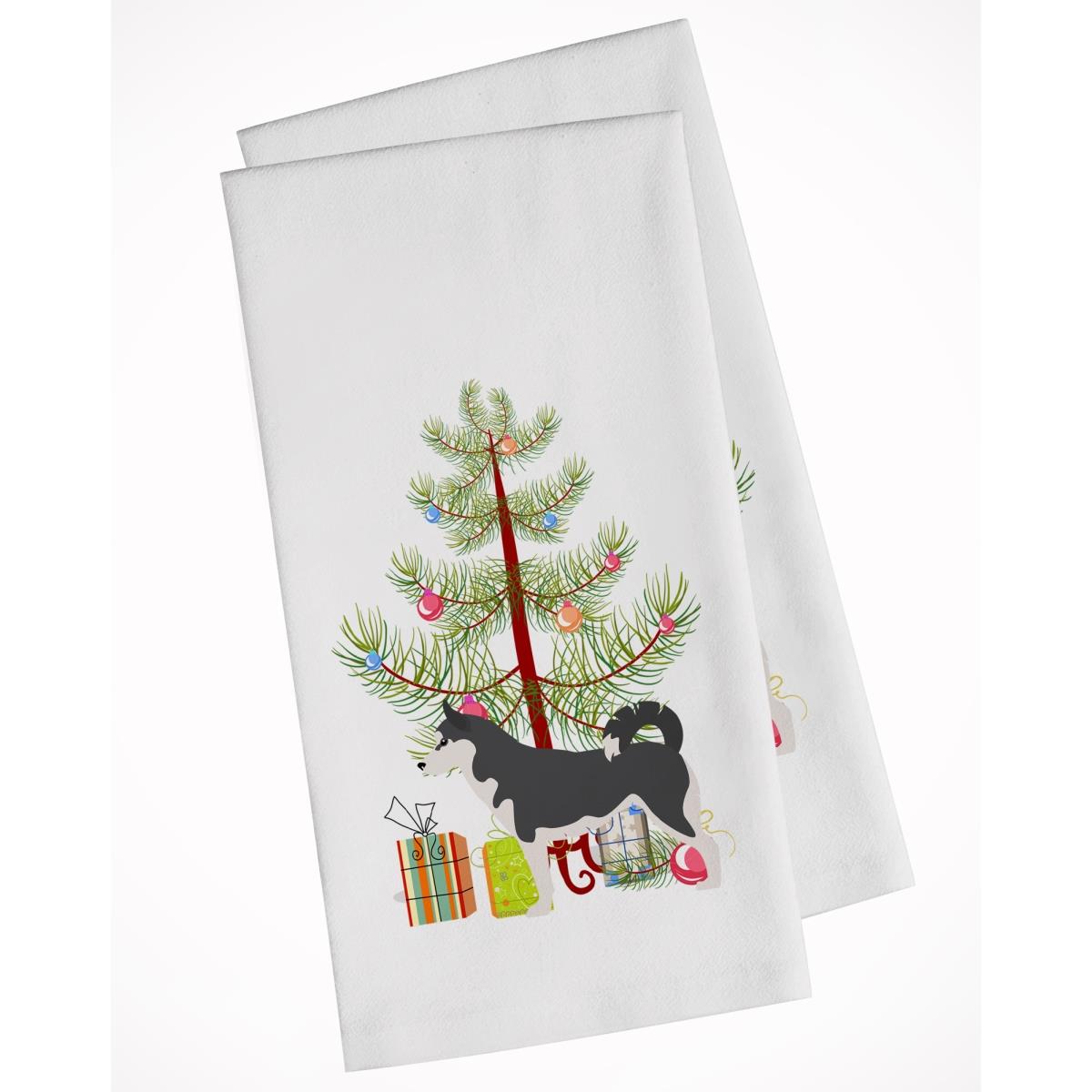 Picture of Carolines Treasures BB2998WTKT Siberian Husky Merry Christmas Tree White Kitchen Towel - Set of 2