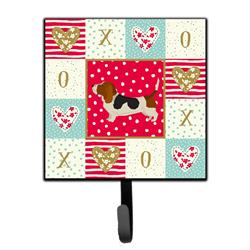 Picture of Carolines Treasures CK5908SH4 4.25 x 1 x 7 in. Basset Hound Love Leash or Key Holder