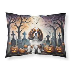 20.5 x 30 in. Unisex Cavalier Spaniel Spooky Halloween Fabric Standard Pillowcase
