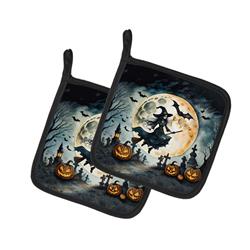 DAC2218PTHD 0.3 x 7.5 x 7.5 in. Flying Witch Spooky Halloween Pot Holders, Set of 2