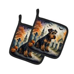 DAC2004PTHD 0.3 x 7.5 x 7.5 in. Airedale Terrier Spooky Halloween Pot Holders - Set of 2
