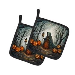DAC2278PTHD 0.3 x 7.5 x 7.5 in. The Weeping Woman Spooky Halloween Pair of Pot Holders