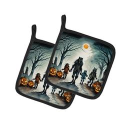 DAC2280PTHD 0.3 x 7.5 x 7.5 in. Werewolves Spooky Halloween Pair of Pot Holders