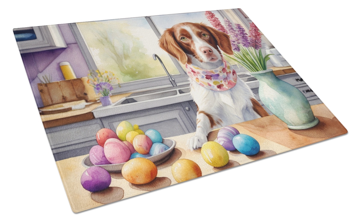 DAC6776LCB 15 x 12 in. Decorating Easter Brittany Spaniel Glass Cutting Board