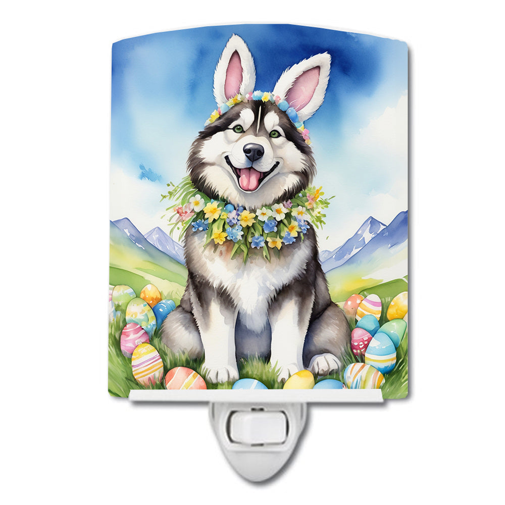 DAC4921CNL 6 x 4 in. Alaskan Malamute Easter Egg Hunt Ceramic Night Light