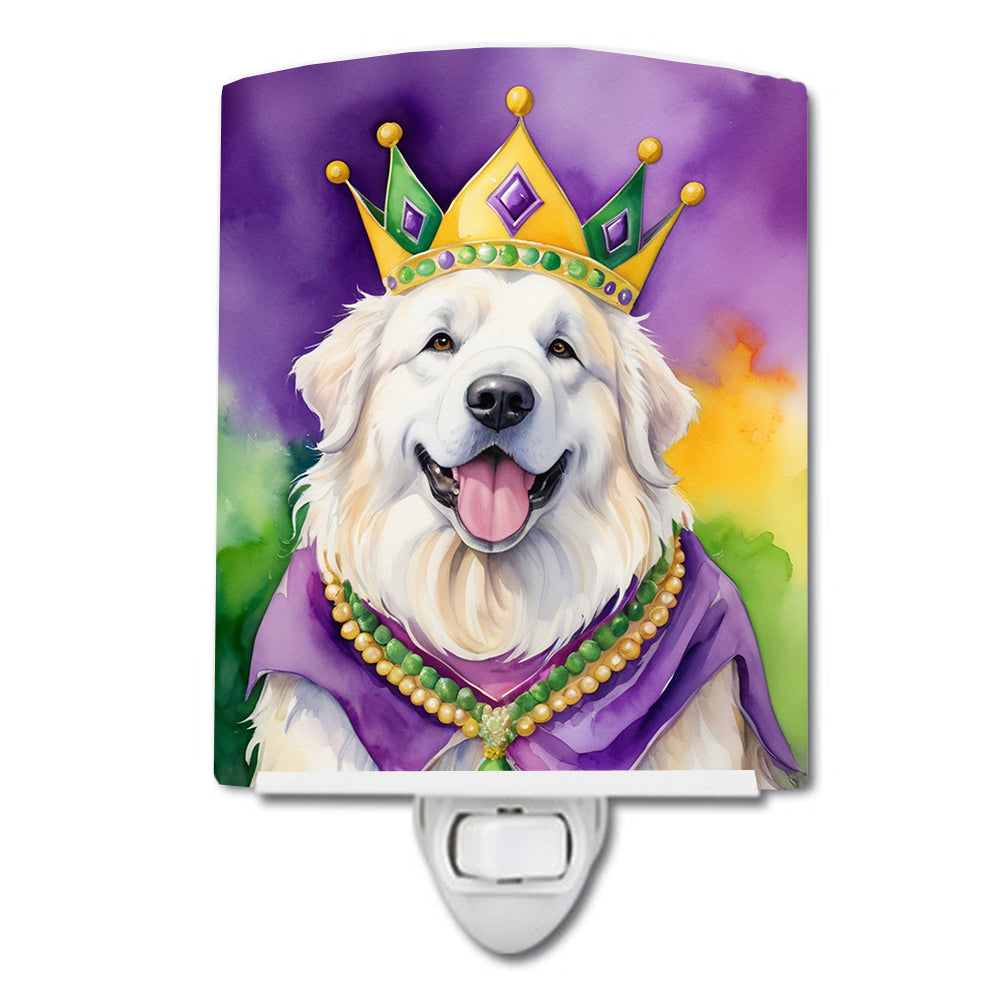 DAC4807CNL 6 x 4 in. Great Pyrenees King of Mardi Gras Ceramic Night Light