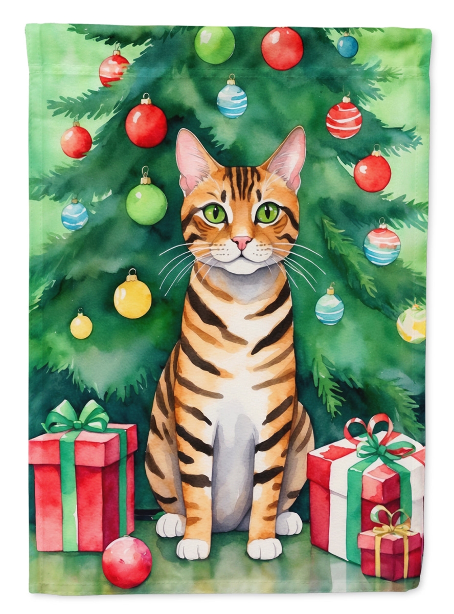 DAC7266CHF 40 x 28 in. Toyger Cat by the Christmas Tree House Flag