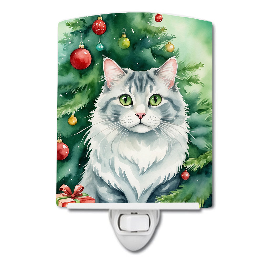 DAC7189CNL 6 x 4 in. American Curl Cat by the Christmas Tree Ceramic Night Light