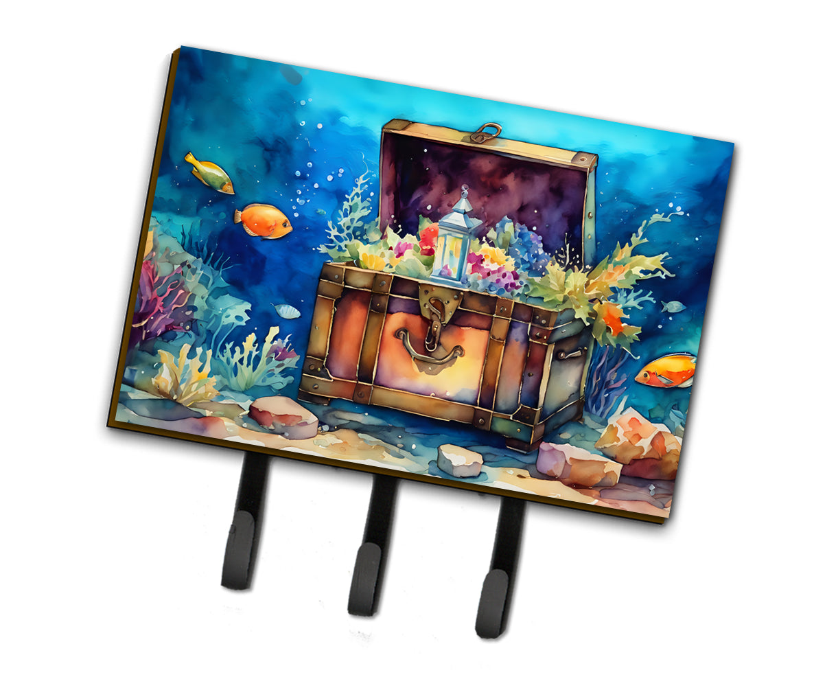 DAC2835TH68 9 x 6 in. Treasure Chest Leash or Key Holder