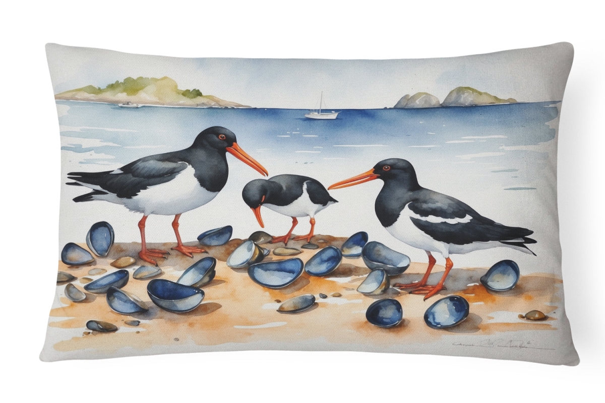 DAC7521PW1216 16 x 12 in. Oystercatchers Feeding Throw Pillow