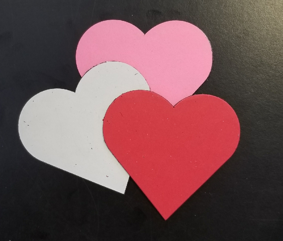 SE-2901 3 x 3 in. Tri-Color Heart Creative Magnets - Small