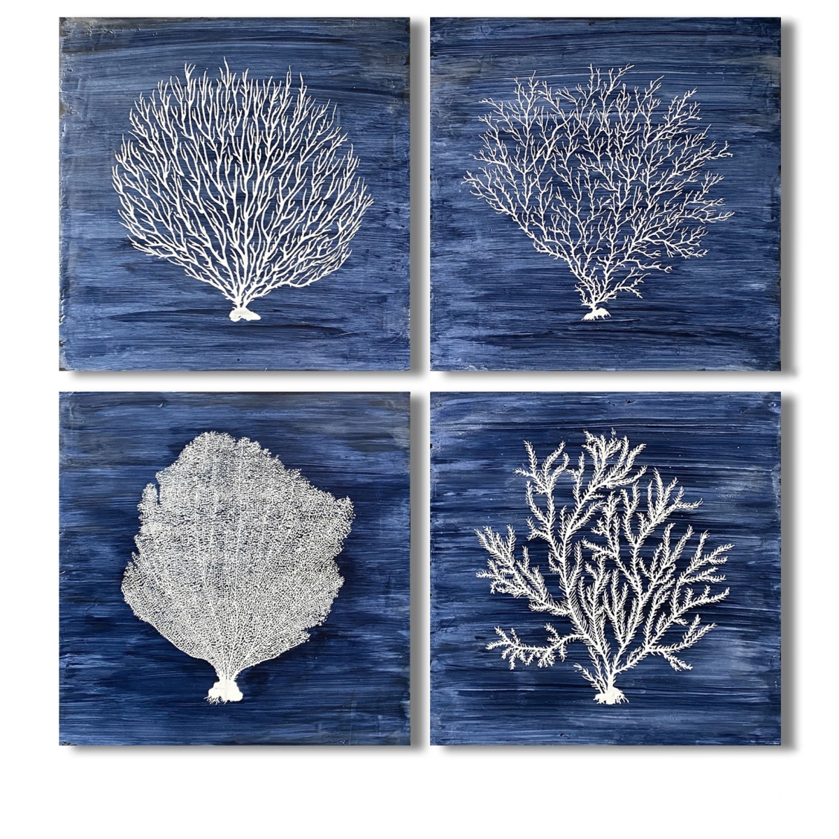 CVTOP2984 20 in. Four Corals Canvas Art, Blue & White