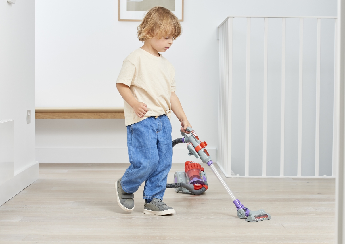 62450 DC22 Vacuum Cleaner Toy