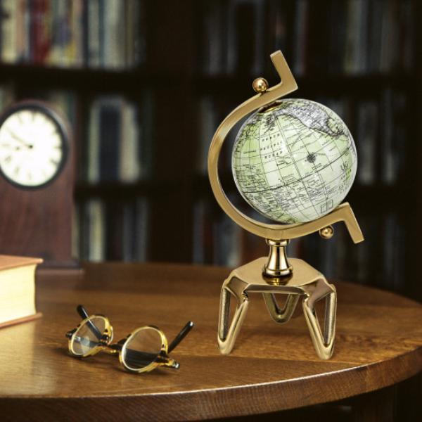 Picture of Total Tactic HZ10163-S 5 in. Educational Geographic World Globe with Triangle Metal Stand&#44; White & Golden