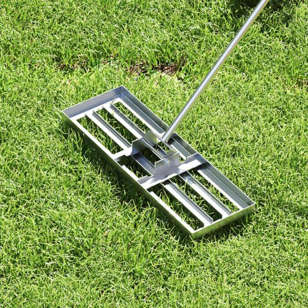 GT4043SL 30 x 10 in. Lawn Leveling Rake with Ergonomic Handle - Silver