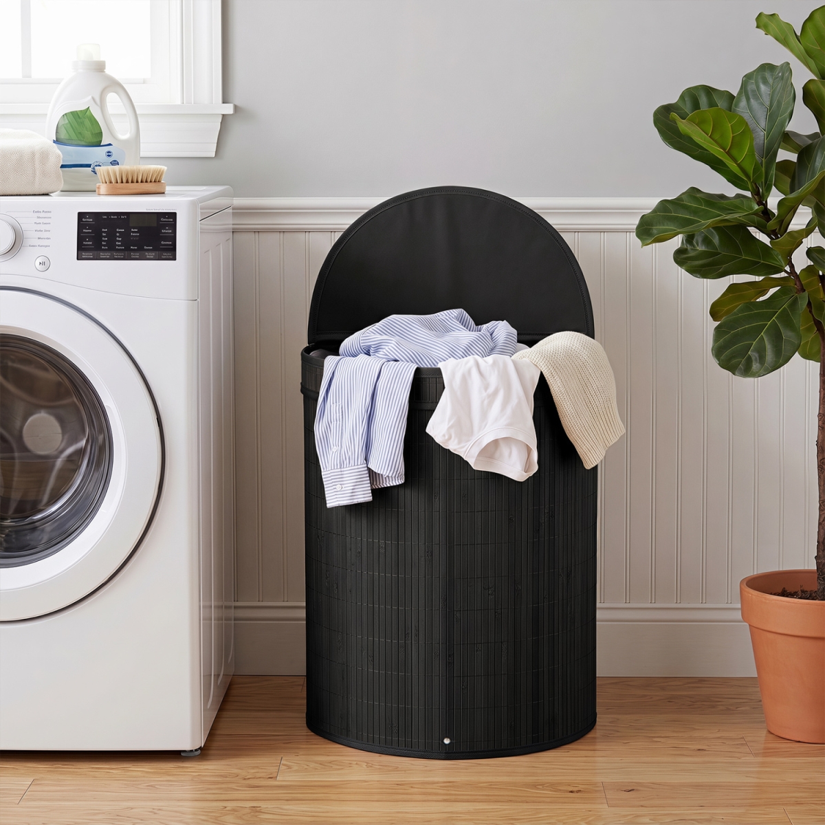JZ10544BK 19 gal Capacity Bamboo Laundry Hamper with Zippered Lid - Black