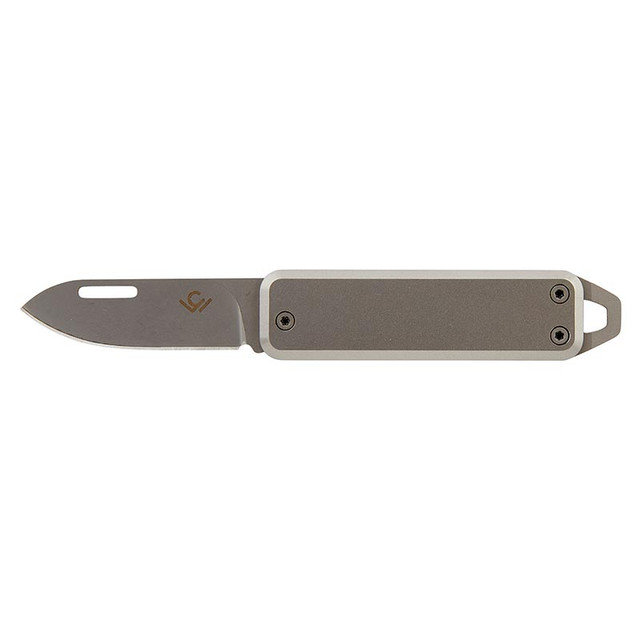 P7498 4.33 x 0.66 in. The Sentinel Pocket Knife