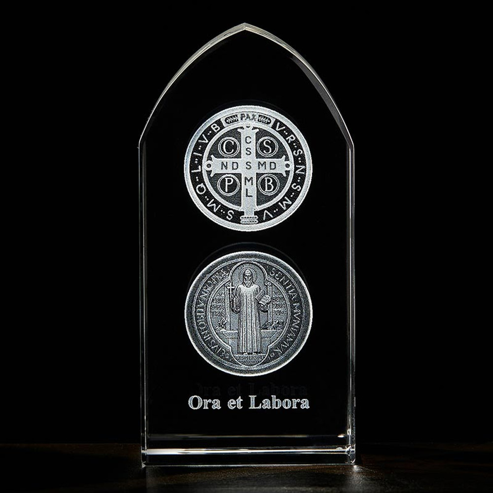 P5191 Saint Benedict Etched Glass Stand