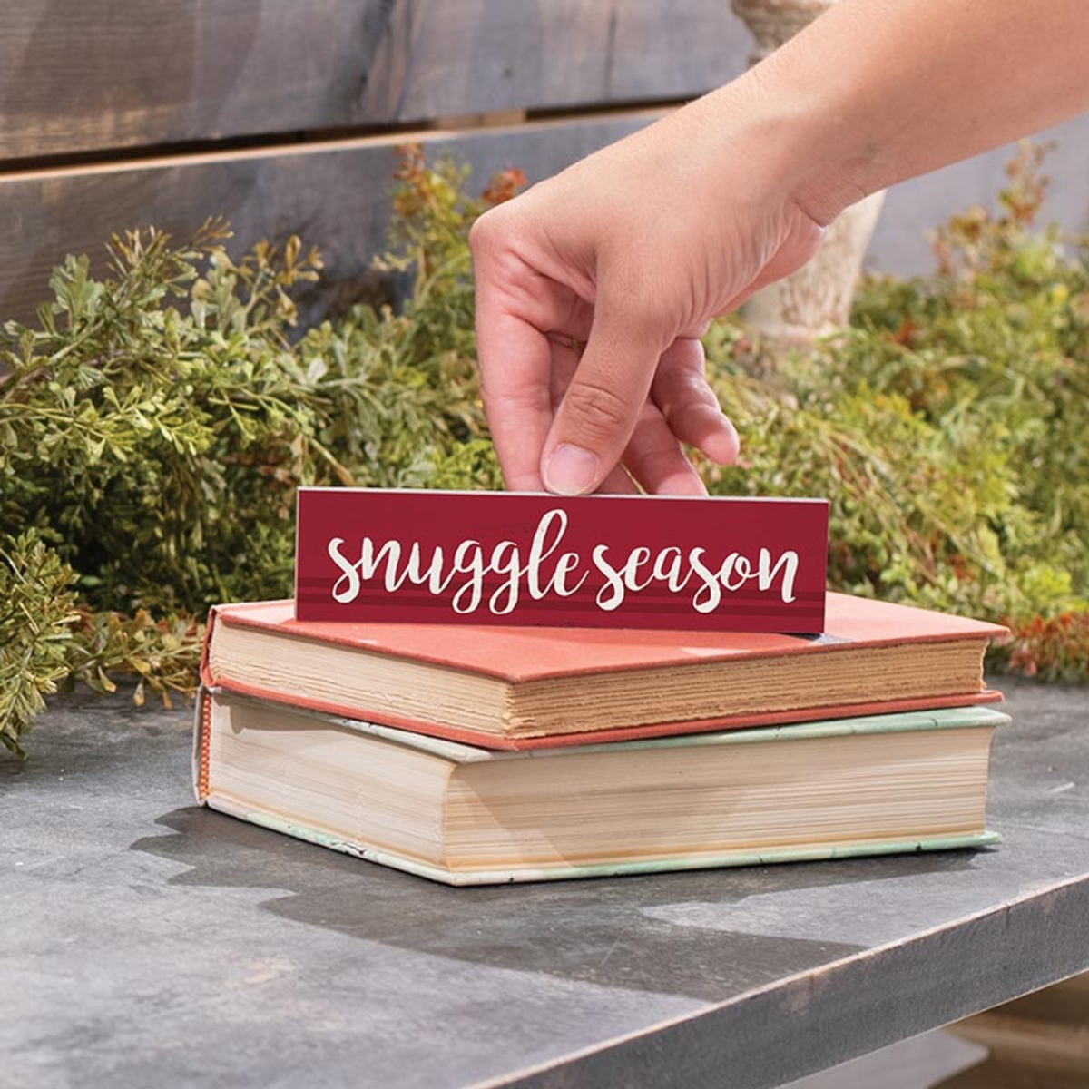RDM0253 6 x 1.5 in. Snuggle Christmas Sticks
