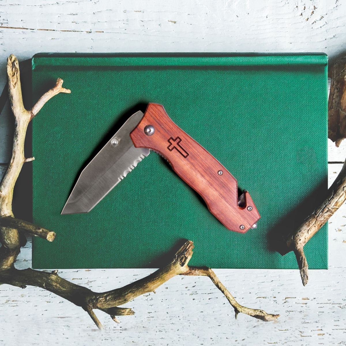KNF0119 5 x 1.5 in. Cross Icon Pocket Knife