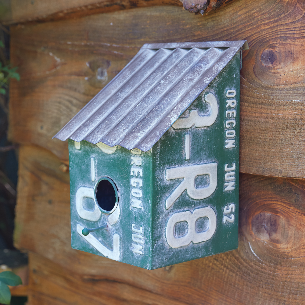 Picture of CTW Home 770621 6 x 7.5 x 10.25 in. Slanted License Plate Birdhouse