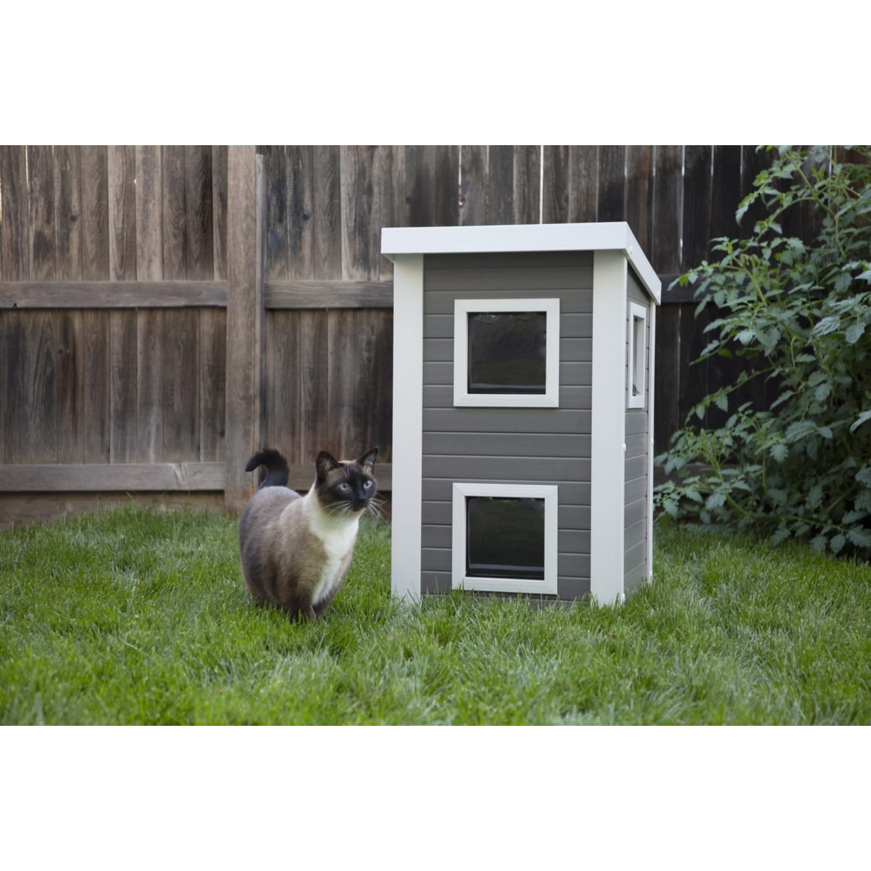 Picture of New Age Pet EHKFC11-05 Feral Outdoor Cat Townhouse - Gray & White