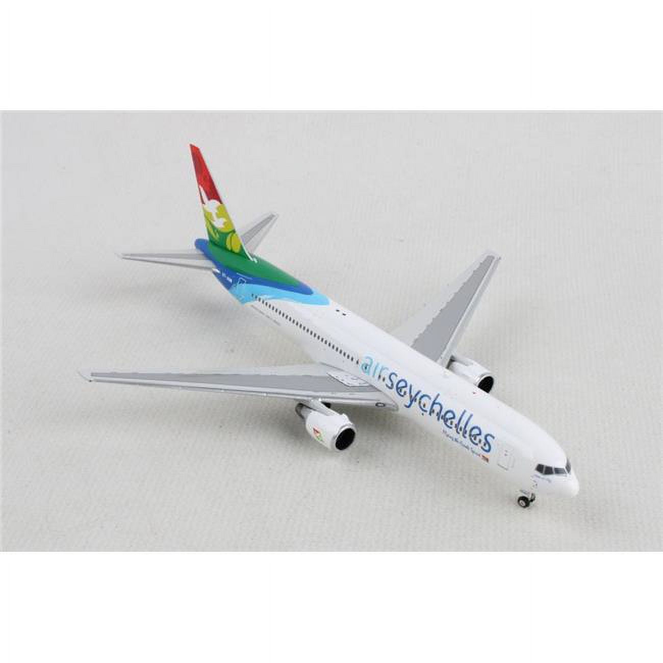 Picture of Phoenix PH2424 1-400 Scale Reg No. S7-AHM Aircraft Model Plane for Air Seychelles B767-300