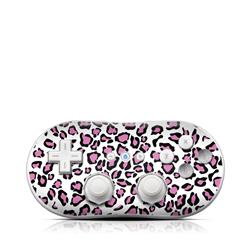 Picture of DecalGirl WIICC-LEOLOVE Wii Classic Controller Skin - Leopard Love