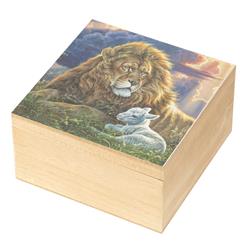 WOODBOX-130 Wood Box Lion And Lamb Perfect Peace