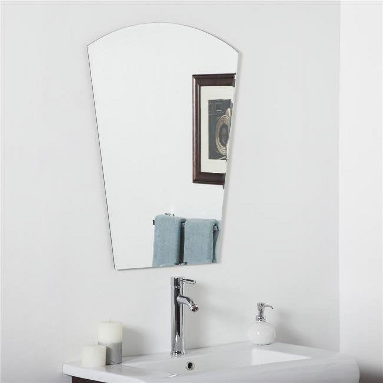 Picture of Decor Wonderland SSM3005 Paris Modern Bathroom Mirror - Silver