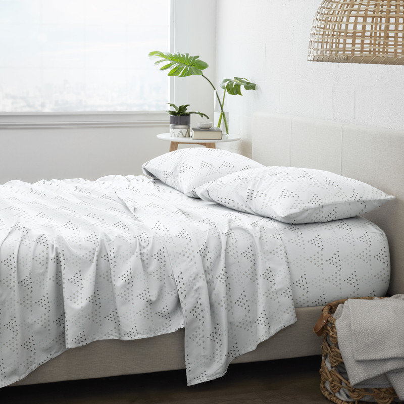 Premium Bed Sheets - Trio Design, King, 4 Set case of 12