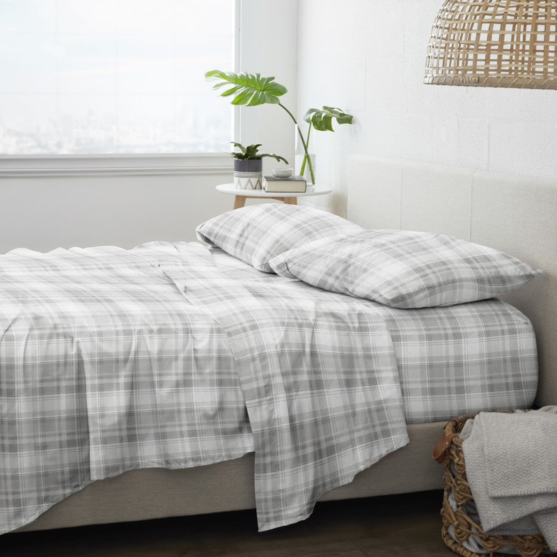 Flannel Bed Sheets - Plaid, Queen, 4 Set case of 6