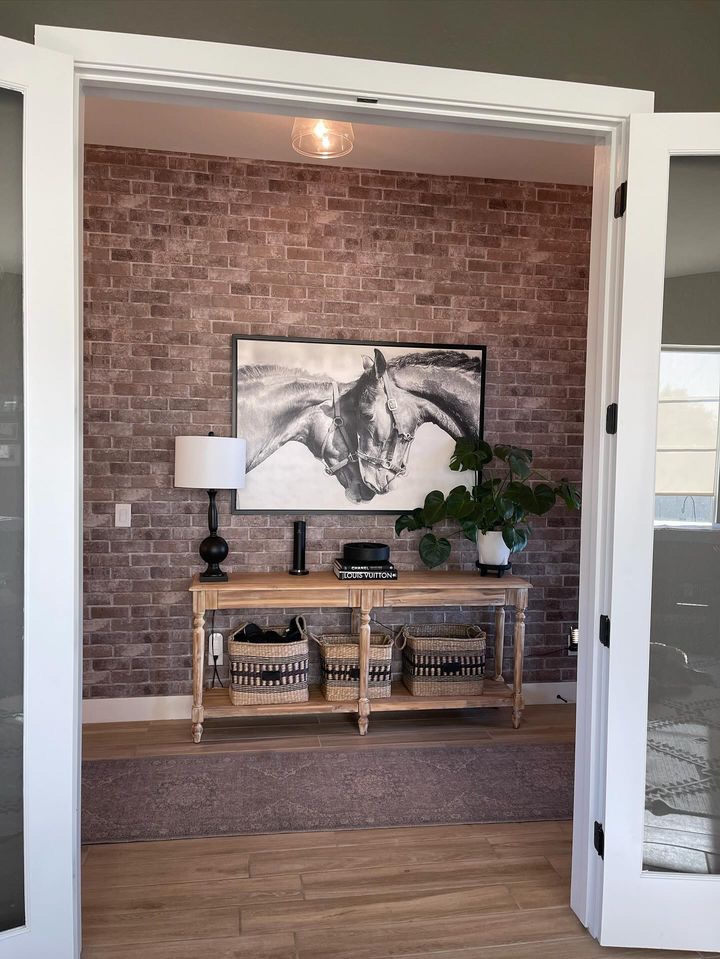 SL-B-H Shiplap Planks - 3D Textured Brick - Hampton