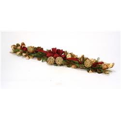 Picture of Distinctive Designs XA-136B Mantel Piece & Garland Red on Green