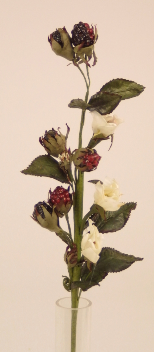 DW2211A White Rose Branch W/Bery