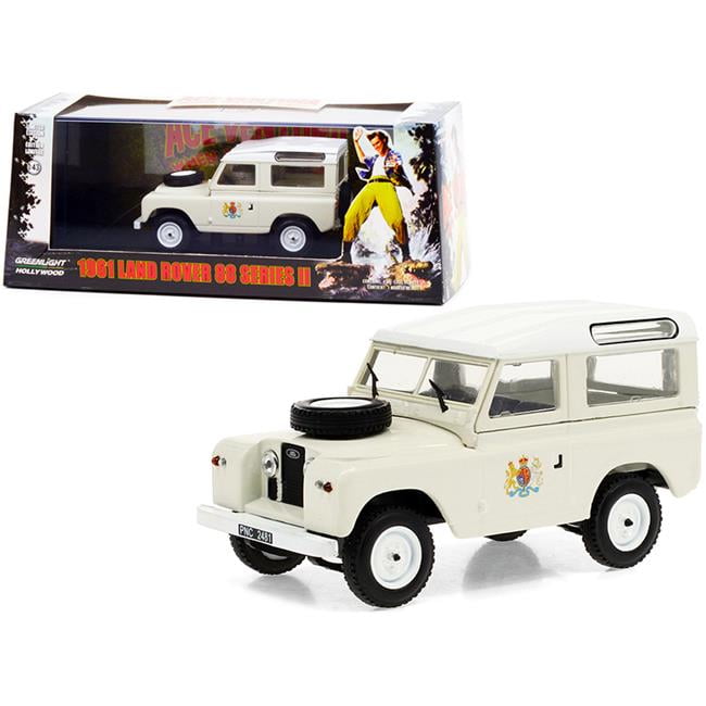 Picture of Greenlight 86562 1-43 Diecast Model Car for 1961 Land Rover 88 Series II Station Wagon Cream with White Top Ace Ventura 2 When Nature Calls 1995 Movie