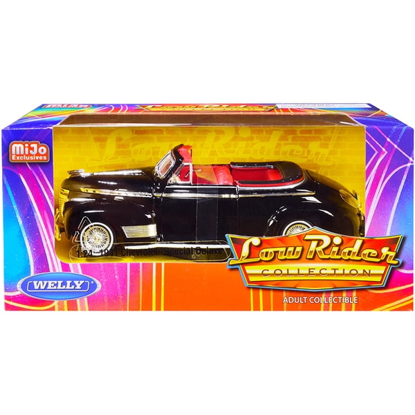 1-24 Scale Special Deluxe Convertible 1941 Chevrolet Diecast Model Car with Interior Low Rider Collection, Black & Red