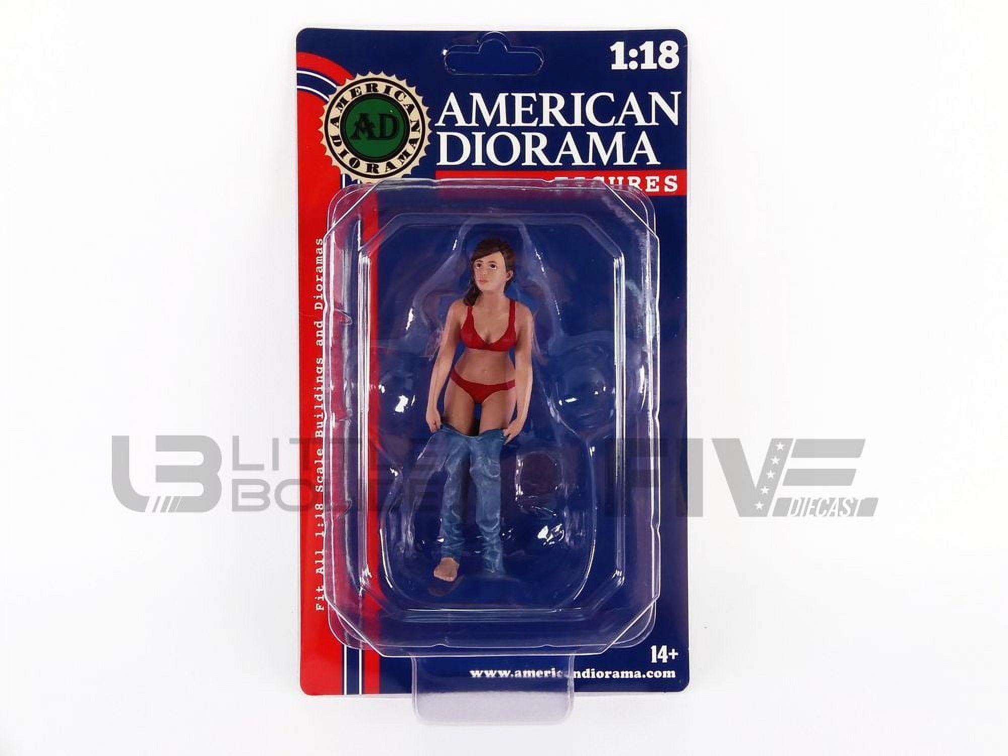 Picture of American Diorama AD76314 4 in. 1-18 Scale Beach Girl Gina Model Figurine