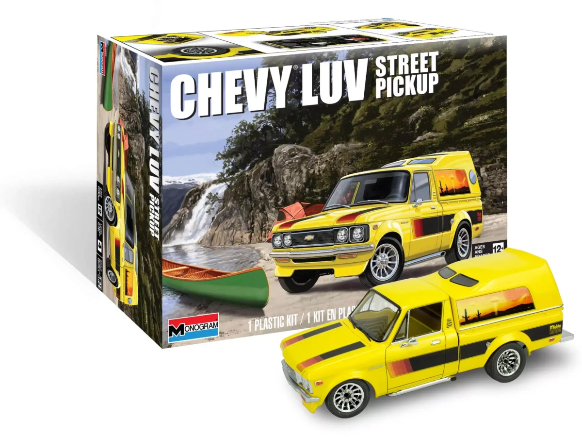 85-4493 Level 4 Chevrolet LUV Street Pickup Truck Monogram Series 1-24 Scale Model Kit -  Revell