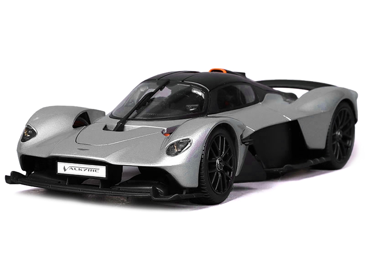 Maisto 31465SIL 1-18 Special Edition Series Diecast Model Car with Aston Martin Valkyrie - Silver Metallic with Matt Black Top -  Maisto International Inc
