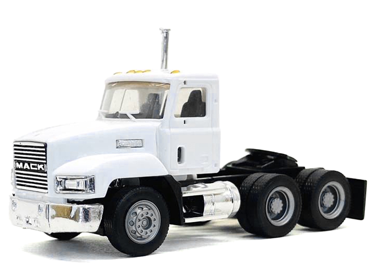 015263W Mack 603 Short Day Cab White 1-87 HO Scale Plastic Model Car