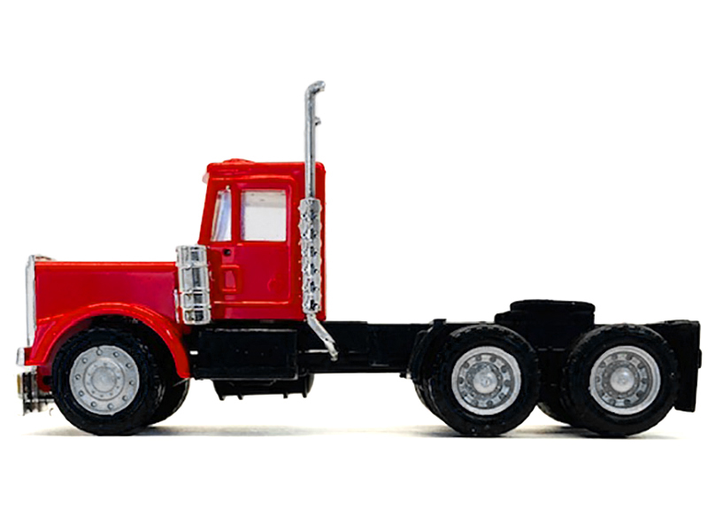 015276R Kenworth W900 Short Day Cab Version Red 1-87 HO Scale Plastic Model Car