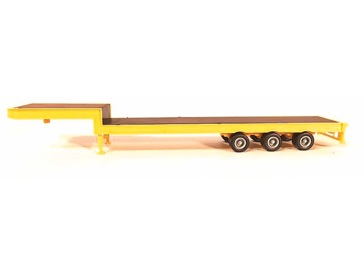 005482Y 1-87 Scale 3-Axle Step Deck Equipment Trailer with Ramps HO Plastic Model - Yellow